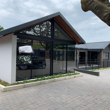 Coral Wood Self Catering Suites And B&B Ист-Лондон Экстерьер фото